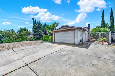 1424 Mondana Place, Pittsburg, CA 94565 - Photo 3