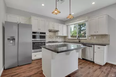 818 Summerbreeze Drive, Vacaville, CA 95687 - Photo 13