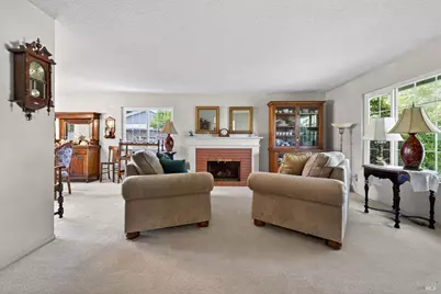 7569 Oak Leaf Drive, Santa Rosa, CA 95409 - Photo 5