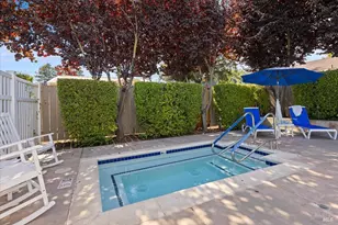 117 Oakwood Dr, Petaluma, CA 94954 - Photo 33