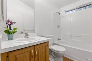 117 Oakwood Dr, Petaluma, CA 94954 - Photo 13