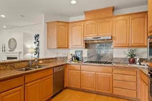 84 Pinheiro Cir, Novato, CA 94945 - Photo 17