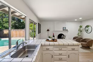8 W Castlewood Dr, San Rafael, CA 94901 - Photo 25