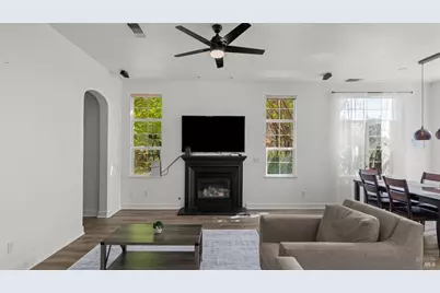 8417 Benavente Court, Vallejo, CA 94591 - Photo 15