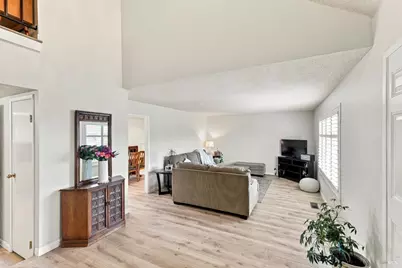 17 Eastside Circle, Petaluma, CA 94954 - Photo 3