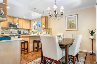 421 Meadowgreen Drive, Santa Rosa, CA 95409 - Photo 9