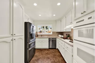 470 Meadowview Drive, Vacaville, CA 95688 - Photo 31