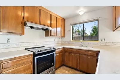 1205 Marble Street, Santa Rosa, CA 95407 - Photo 11