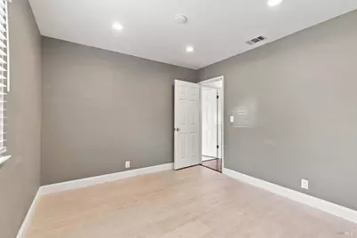 725 Corte Madrid Court, Vacaville, CA 95688 - Photo 23