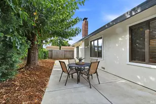 725 Corte Madrid Ct, Vacaville, CA 95688 - Photo 35