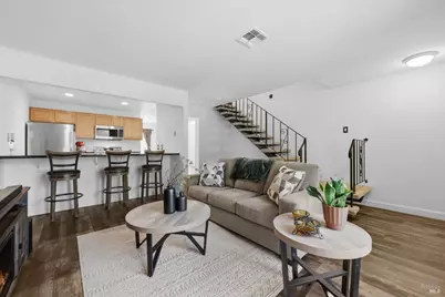 490 Edgewood Drive #5, Vacaville, CA 95688 - Photo 1
