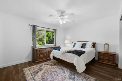 490 Edgewood Drive #5, Vacaville, CA 95688 - Photo 25