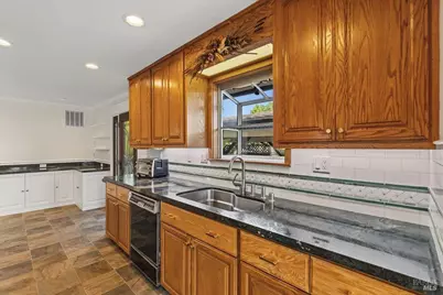 300 Stony Point Road #105, Petaluma, CA 94952 - Photo 23