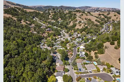 275 Oak Manor Drive, Fairfax, CA 94930 - Photo 35