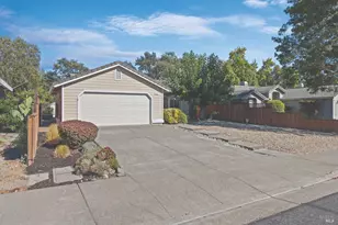 918 Ginkgo Pl, Windsor, CA 95492 - Photo 1