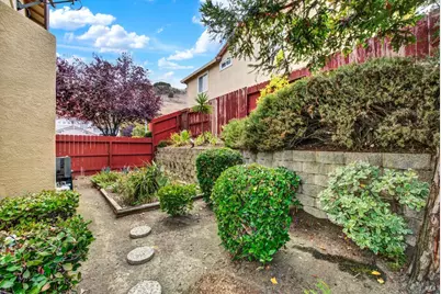 5827 Cabernet Drive, Vallejo, CA 94591 - Photo 87