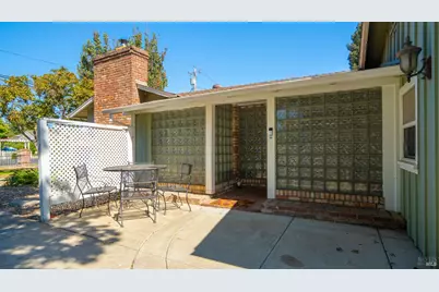 700 E A Street, Dixon, CA 95620 - Photo 5