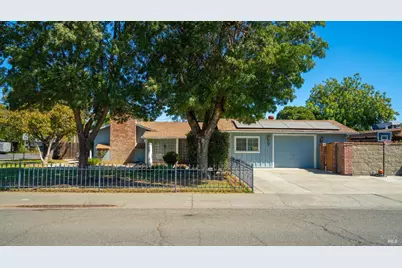 700 E A Street, Dixon, CA 95620 - Photo 3