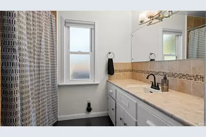 700 E A Street, Dixon, CA 95620 - Photo 29