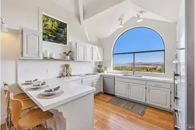 260 Highland Avenue, San Rafael, CA 94901 - Photo 17