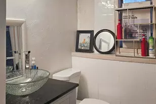 1160 Powell St, Oakland, CA 94608 - Photo 61