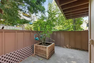 21 Prairie Falcon Drive, Novato, CA 94949 - Photo 35