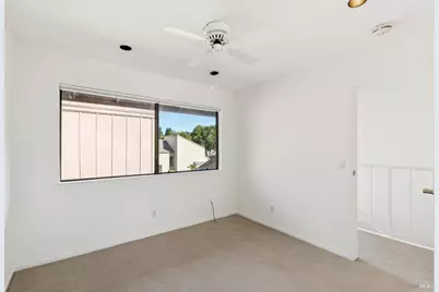 21 Prairie Falcon Drive, Novato, CA 94949 - Photo 29