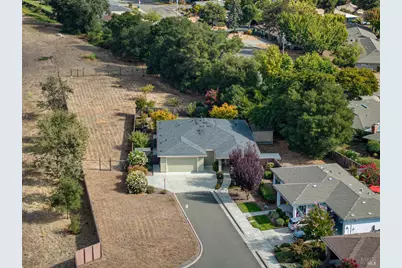 6323 Pine Valley Drive, Santa Rosa, CA 95409 - Photo 5
