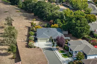6323 Pine Valley Dr, Santa Rosa, CA 95409 - Photo 5