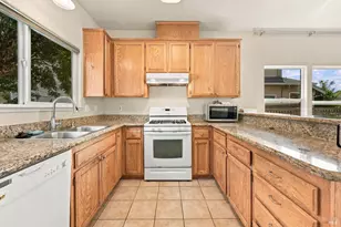 1322 Trombetta St, Santa Rosa, CA 95407 - Photo 9