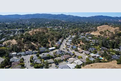 19 Carmel Drive, Novato, CA 94945 - Photo 43