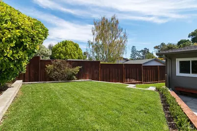 19 Carmel Drive, Novato, CA 94945 - Photo 35