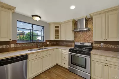 308 Plantation Way, Vacaville, CA 95687 - Photo 7