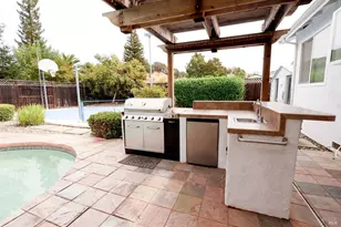 107 Iroquois Dr, Vacaville, CA 95688 - Photo 65