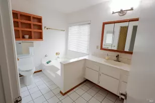107 Iroquois Dr, Vacaville, CA 95688 - Photo 35