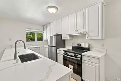 25 San Aleso Court, Novato, CA 94945 - Photo 7