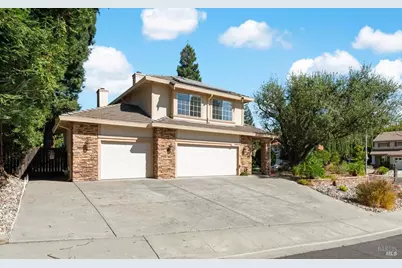 400 Rollingwood Court, Vacaville, CA 95688 - Photo 3