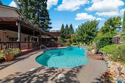 400 Rollingwood Court, Vacaville, CA 95688 - Photo 69