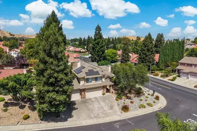 400 Rollingwood Court, Vacaville, CA 95688 - Photo 93