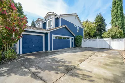 635 Hansen Court, Dixon, CA 95620 - Photo 3