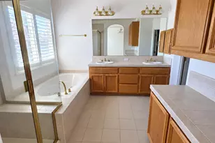 7511 King Leopold Ct, Vallejo, CA 94591 - Photo 9