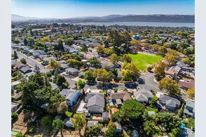 206 Hillcrest Avenue, Benicia, CA 94510 - Photo 35