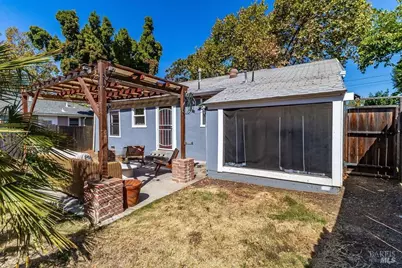 206 Hillcrest Avenue, Benicia, CA 94510 - Photo 33
