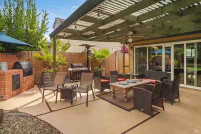 2550 Indiana Street, Napa, CA 94558 - Photo 31