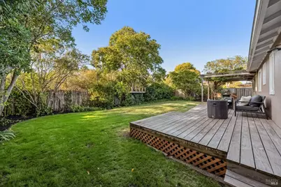 74 Mohawk Avenue, Corte Madera, CA 94925 - Photo 27