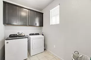 585 Shefford Dr, Vacaville, CA 95687 - Photo 39