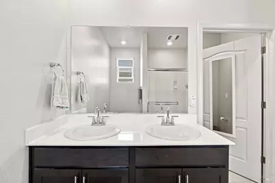 585 Shefford Drive, Vacaville, CA 95687 - Photo 31