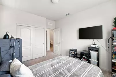 585 Shefford Drive, Vacaville, CA 95687 - Photo 33