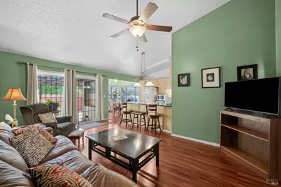 733 Marigold Drive, Fairfield, CA 94533 - Photo 13