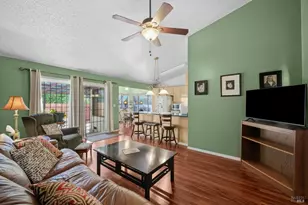 733 Marigold Dr, Fairfield, CA 94533 - Photo 13